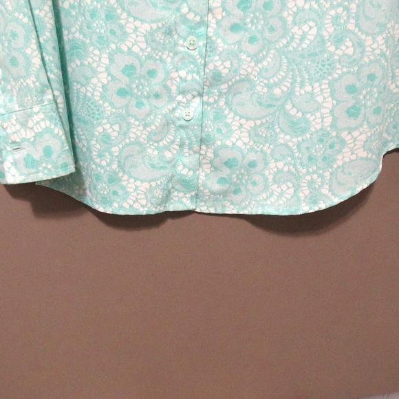 VanHeusen Studio Long-sleeved Blouse, Size M - Picture 5 of 8